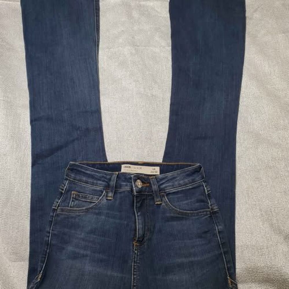 ASOS Design Flare Jeans W24 L32